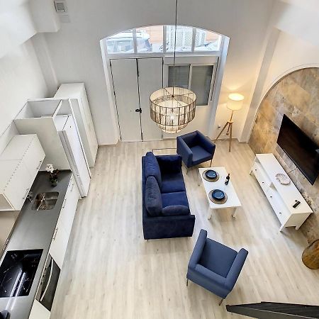 Apartcity Triana Севиля Екстериор снимка