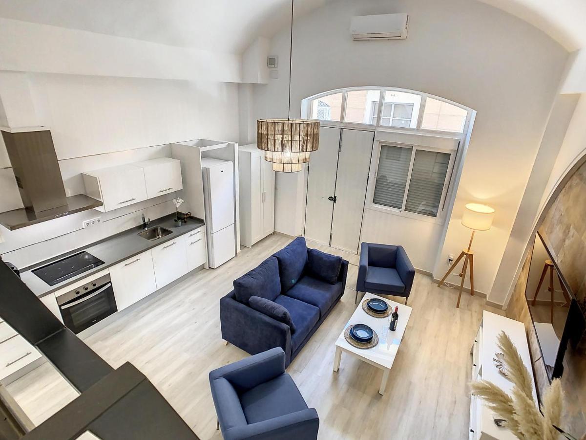 Apartcity Triana Севиля Екстериор снимка