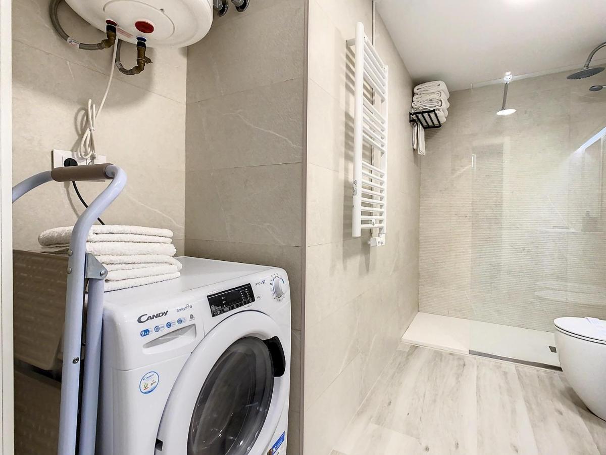 Apartcity Triana Севиля Екстериор снимка