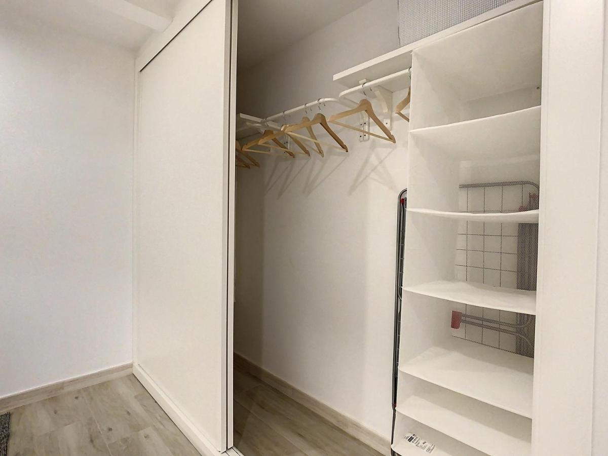 Apartcity Triana Севиля Екстериор снимка