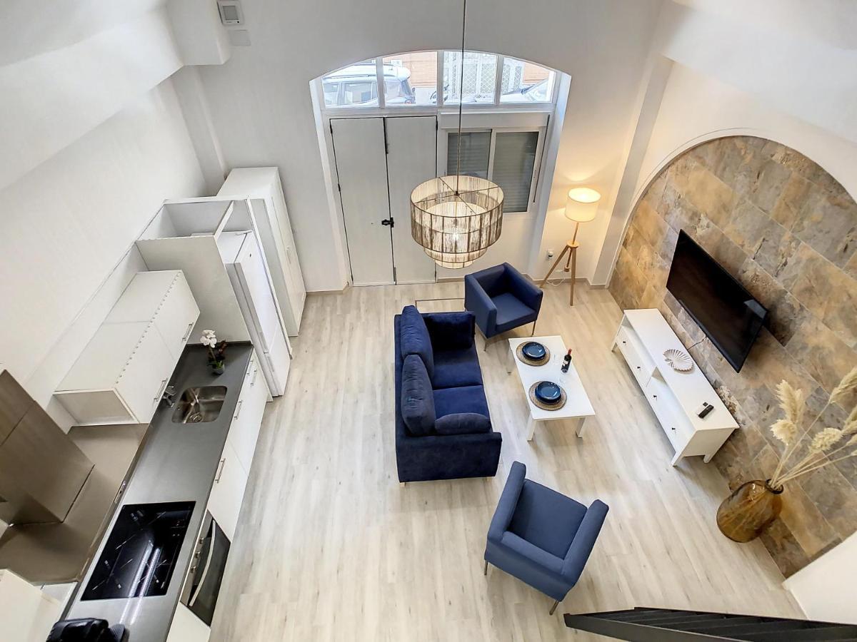 Apartcity Triana Севиля Екстериор снимка